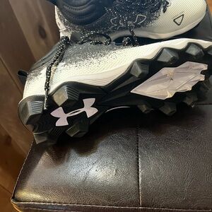 Under Armour Black and White Athletic Cleats